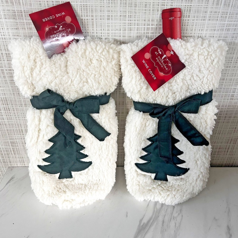 Sherpa Wine Bags Beige with Forest Green Christmas Fir Tree Lot of 2 New! BxR&Q